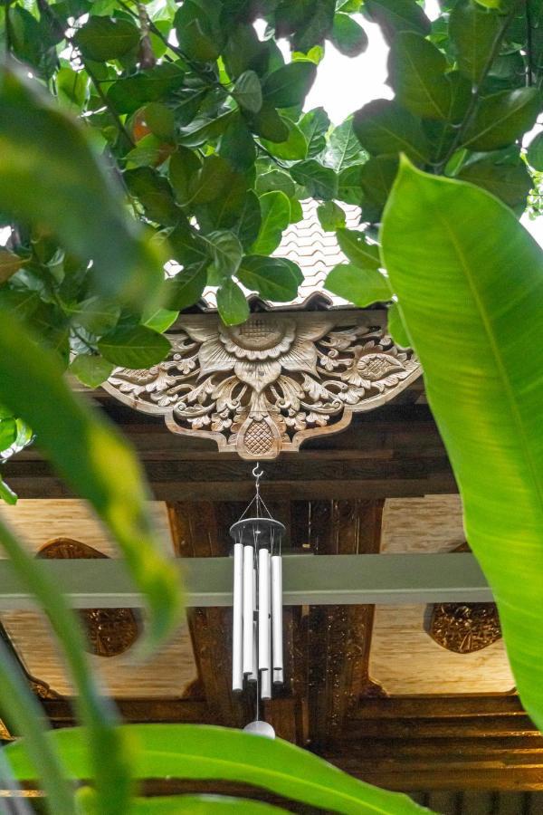 Adara Homestay Banyuwangi  Kültér fotó