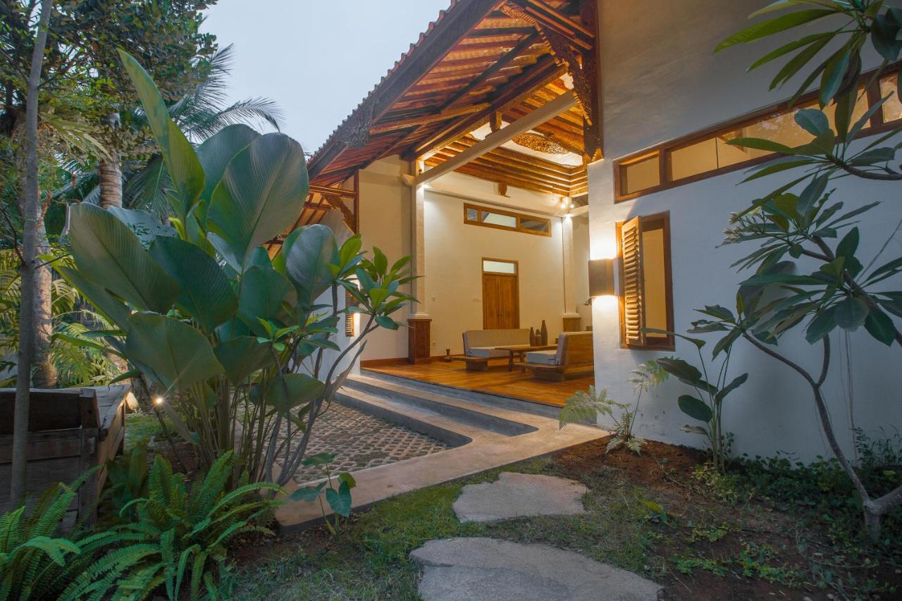 Adara Homestay Banyuwangi  Kültér fotó